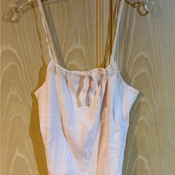 Women's Tank Top 5 Piece Bundle - Picture 3 of 7